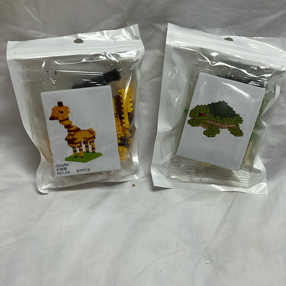 Giraffe and turtle mini building block set